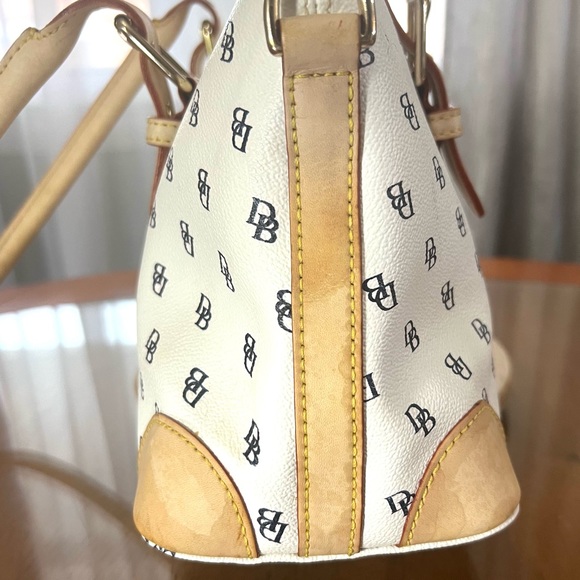 Dooney & Bourke Signature Canvas Leather Shoulder Bag Good Condition - Picture 4 of 16